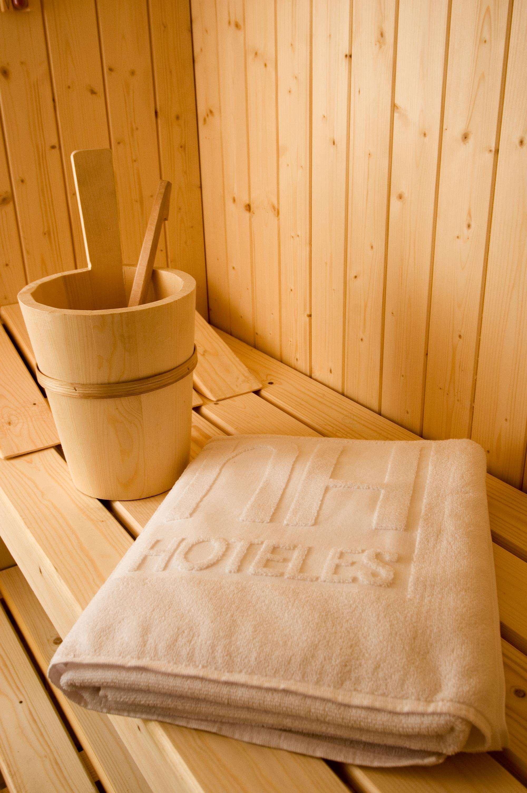 Nh Timisoara Hotell Exteriör bild